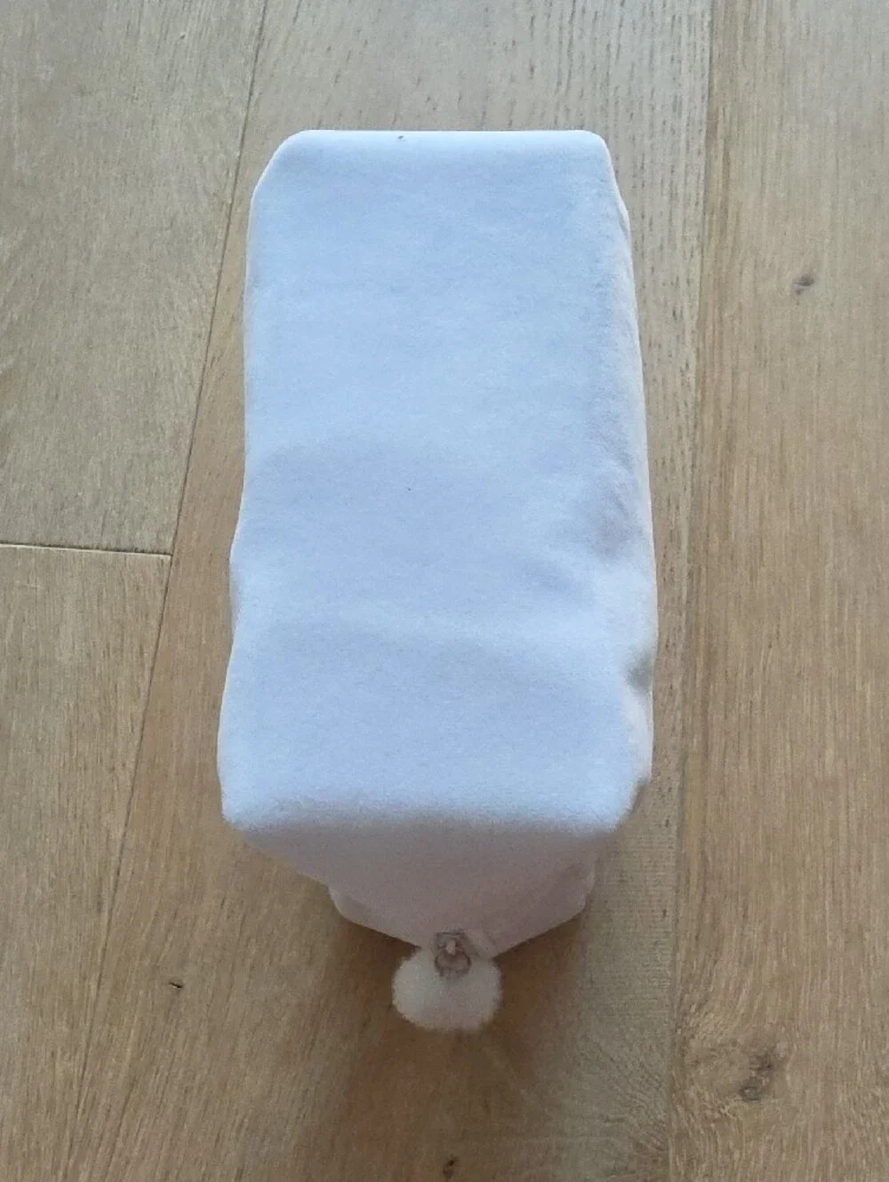 NWOT Clarins White Velvet Toiletry Bag